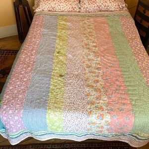 VTG 1940s Handmade Cotton Quilt Florals & Stripes Twin Sz